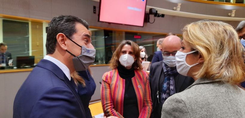 Σκρέκας: Επιβεβλημένη η ανάληψη κεντρικής ευρωπαϊκής δράσης για να προστατέψουμε νοικοκυριά, επιχειρήσεις, αλλά και το Green Deal