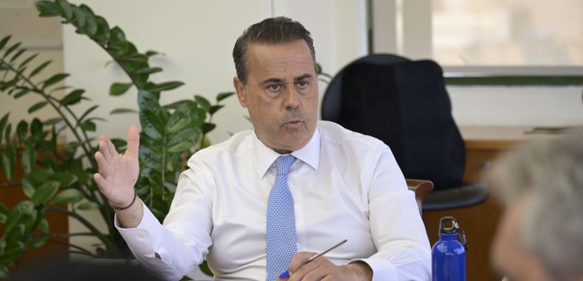 Σύσκεψη συντονισμού στο ΥΠΕΝ με ΑΔΜΗΕ-ΔΕΔΔΗΕ-ΡΑΑΕΥ για την ισορροπία του ηλεκτρικού συστήματος εν όψει καύσωνα