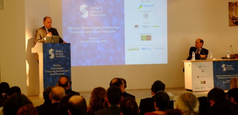 Σταθάκης: Διασυνδέσεις, εξοικονόμηση και υποδομές οι λύσεις για τα νησιά