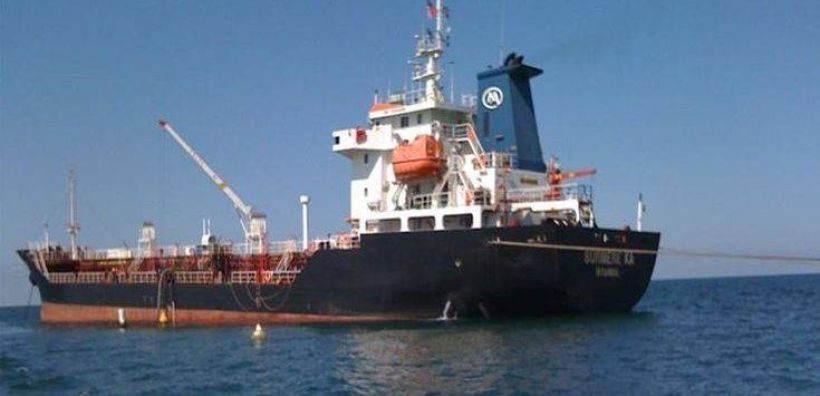 Υπουργείο Οικονομικών: Δεν αλλάζει η νομοθεσία για τα σλέπια - Φορολογικές αποθήκες μόνον αν είναι αγκυροβολημένα μόνιμα