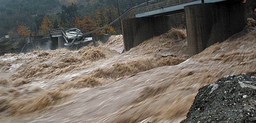 ΥΠΕΝ: Ημερίδες για τα Σχέδια Διαχείρισης Λεκανών Απορροής Ποταμών και Κινδύνων Πλημμύρας σε Ερμούπολη και Καλαμάτα