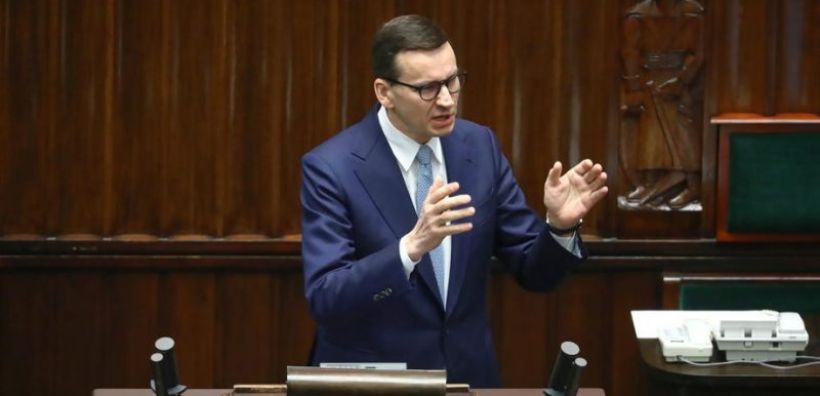 Πολωνία: Η κυβέρνηση δεσμεύεται για κατάργηση φόρων στο φυσικό αέριο