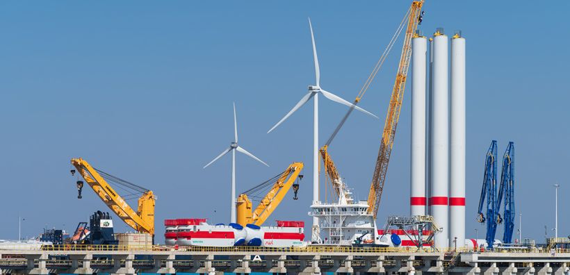 WindEurope: Η Ευρώπη χρειάζεται περισσότερες επενδύσεις σε λιμενικές υποδομές και πλοία για την επίτευξη των στόχων της για τα υπεράκτια αιολικά