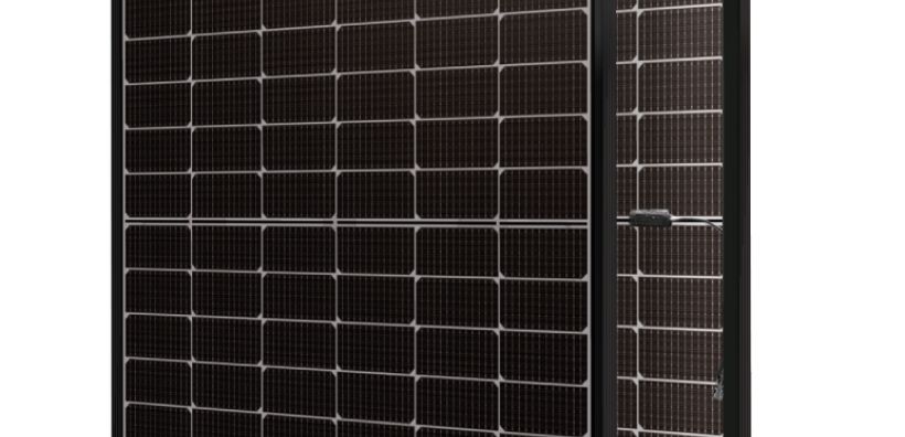 Φωτοβολταϊκά πλαίσια LION Heterojunction της RECOM Technologies  με ισχύ πάνω από 700Wp & 30 χρόνια εγγύηση 