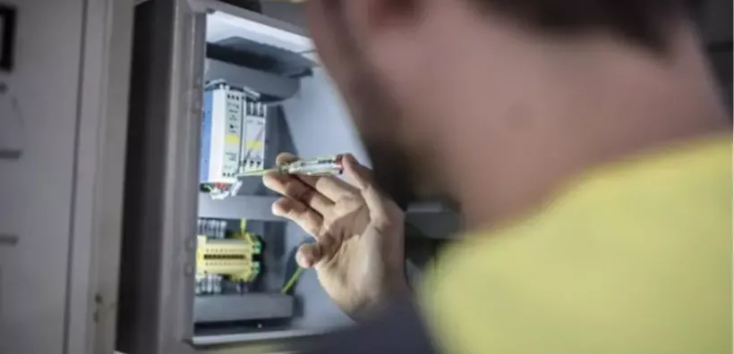 Σύλληψη 52χρονης για ρευματοκλοπή σε κατάστημα στην ανατολική Θεσσαλονίκη