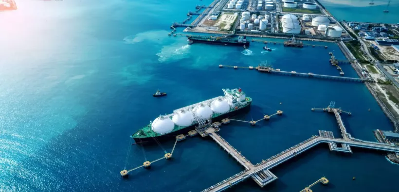 LNG και ρωσικό αέριο: Μικρές οι διαφορές τιμών – ενισχύεται η ανταγωνιστικότητα του LNG