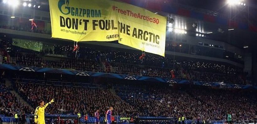 Μήνυμα ακτιβιστών της Greenpeace στον αγώνα Βασιλεία - Σάλκε