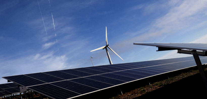 Με παρακαταθήκη 12 funds την διετία 2023-2024… σε τροχιά υποχώρησης οι ξένοι επενδυτές στις ΑΠΕ – Τα μέχρι στιγμής δεδομένα και οι προοπτικές ανάπτυξης