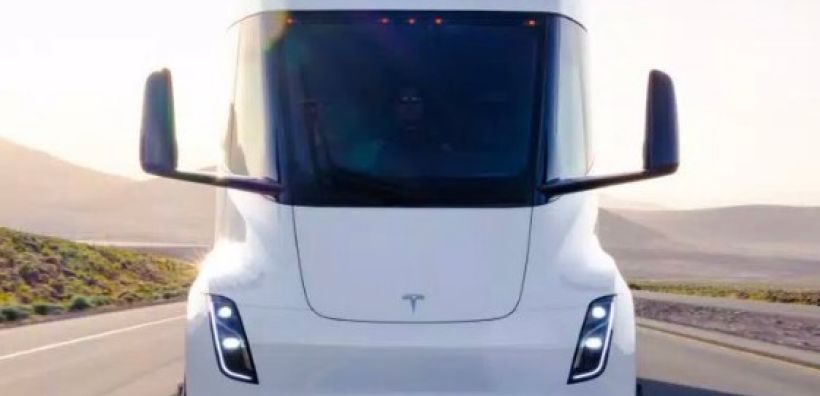 Η Tesla παραδίδει ηλεκτρικά φορτηγα στην PepsiCo