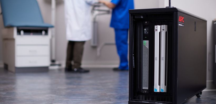 Η Schneider Electric παρουσιάζει το APC Smart-UPS Ultra, το μικρότερο και ελαφρύτερο μονοφασικό UPS 3kW & 5kW της αγοράς