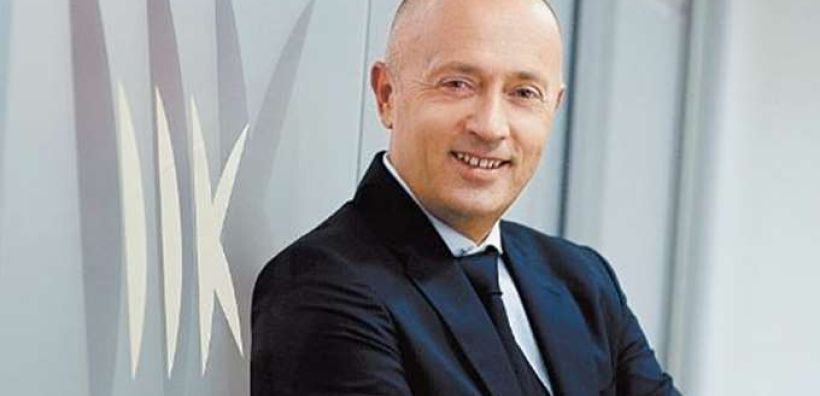 Πώς ο "Mr Secer" αποκτά τις δύο θυγατρικές της ΕΒΖ