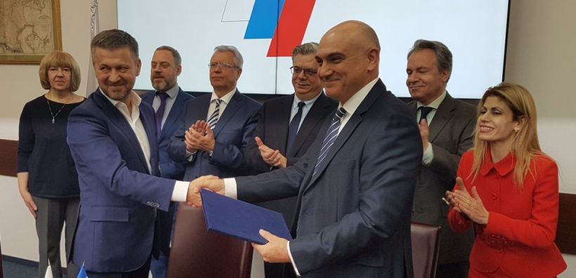 Συμφωνία συνεργασίας υπέγραψε στην Μόσχα ο ΣΕΒ με τον Σύνδεσμο Ρώσων Βιομηχάνων&amp; Επιχειρηματιών 