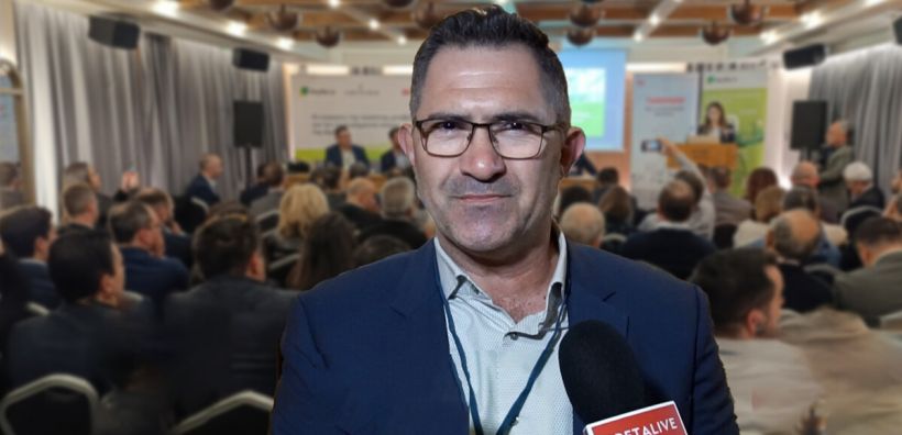 Γιατί επωφελούνται οι επιχειρήσεις από την αυτοπαραγωγή με net-billing – Ο Ν. Σηφάκης συζητά με τον Θ. Παναγούλη για το «Plug Into Green»