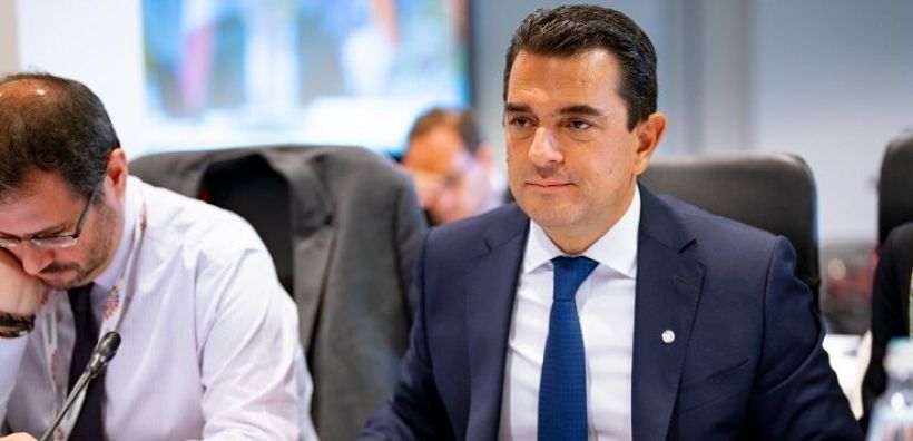 «Ανάκριση» Σκρέκα στο Γενικό Συμβούλιο του ΣΕΒ με άξονα το ενεργειακό κόστος της βιομηχανίας – Τι ζητούν οι εκπρόσωποι των επιχειρήσεων