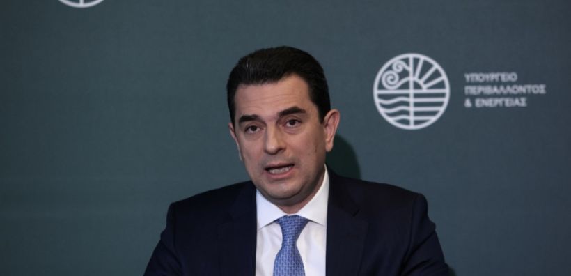 Σκρέκας στο Economist: Μέχρι τέλος του μήνα σε λειτουργία το FSU στη Ρεβυθούσα - Η Ελλάδα ενεργειακός κόμβος φυσικού αερίου και «πράσινης» ενέργειας