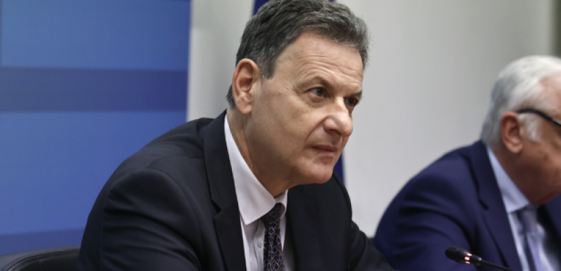 Σκυλακάκης: Θα ολοκληρωθούν οι διαγωνισμοί για τα 400άρια φ/β σε Πελοπόννησο και Κρήτη - Δια της νομικής οδού θα λυθεί η διαφορά ΡΑΑΕΥ-ΔΕΔΔΗΕ