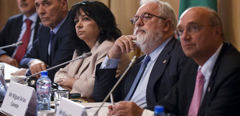 Έπεσαν οι υπογραφές για τη χρηματοδότηση του IGB και τη συνεργασία του με τον TAP