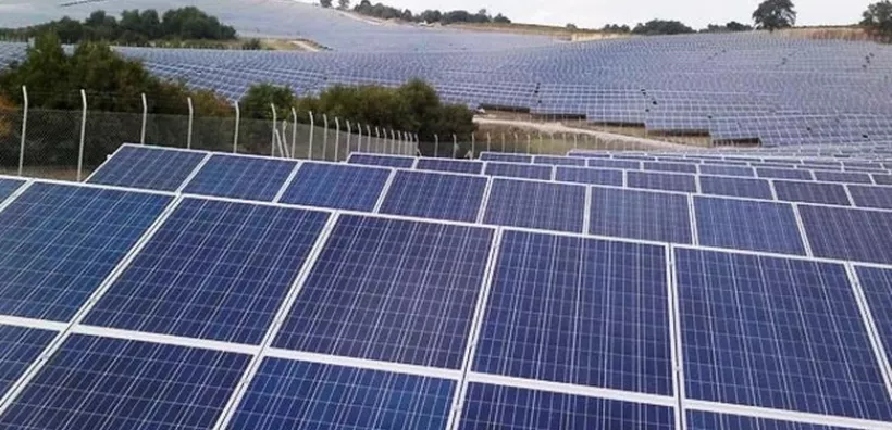 Στα 25 GW το ηλιακό δυναμικό της Ιταλίας - Τι προστέθηκε το 2022