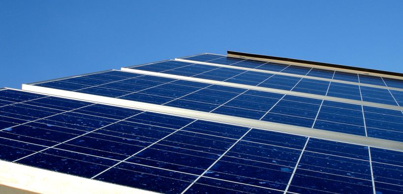 Έρευνα Bloomberg: 44,5 GW νέων φωτοβολταϊκών το 2014