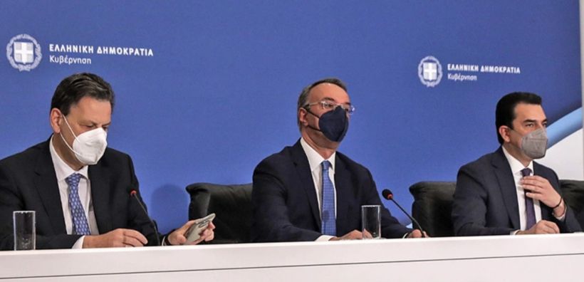 Εξειδίκευση των μέτρων για ρεύμα - Αναλυτικά τι ισχύει για επιδοτήσεις, επιστροφές και μηχανισμό πλαφόν στη χονδρική - Στα 3,2 δισ. τα μέτρα για το υπόλοιπο του έτους