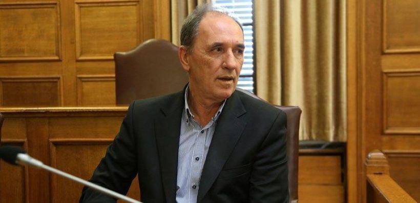 Σταθάκης: "Απαράδεκτη" η δικαστική δίωξη των εργολαβικών εργαζομένων από πλευράς Τζώρτζη