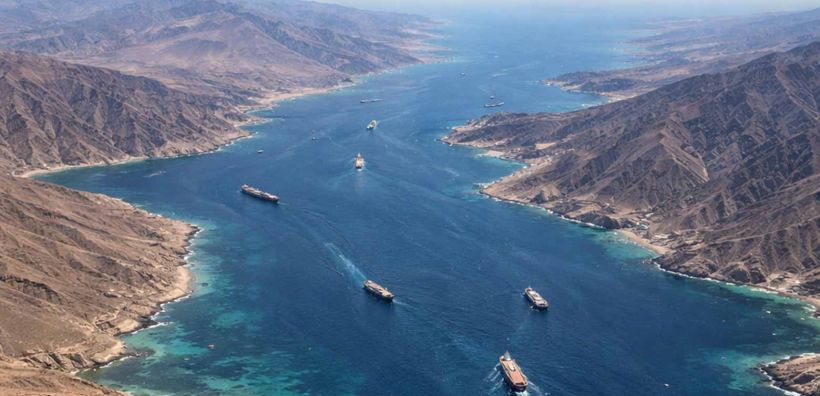 Τα ΗΑΕ πέρασαν κρυφά 4 δεξαμενόπλοια από τα Στενά του Ορμούζ τον Απρίλιο