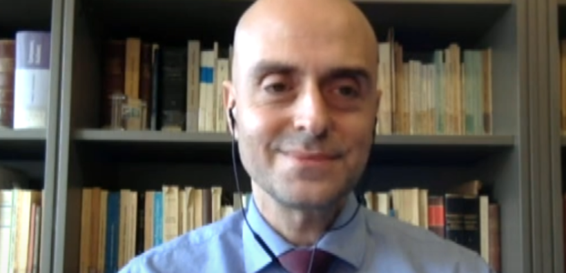 Κόμνιος: Ο ενεργειακός μεσολαβητής δεν είναι δικαστής, μπορεί όμως να ενεργοποιήσει τις ρυθμιστικές και εποπτικές αρμοδιότητες