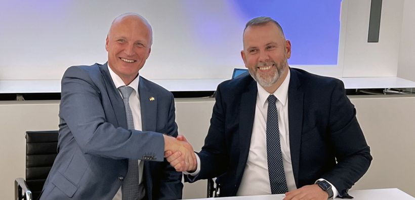 Η Sunlight Group εξαγοράζει τη γερμανική Triathlon - Mega-deal που αλλάζει το τοπίο στις βιομηχανικές μπαταρίες