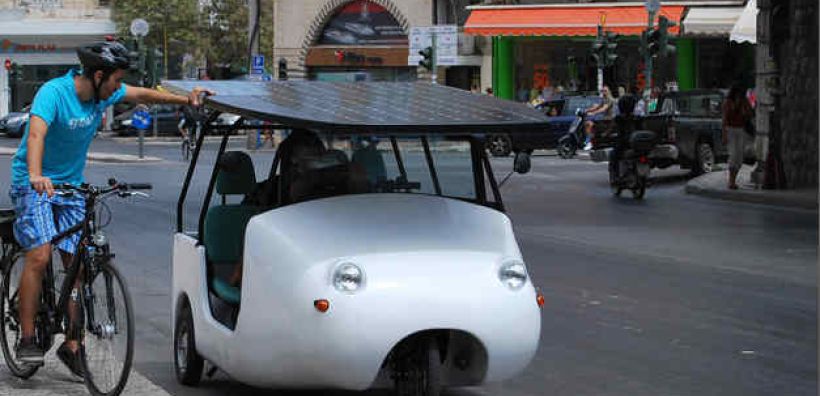 Test drive από τουρίστες στη Σαντορίνη για το Sunnyclist