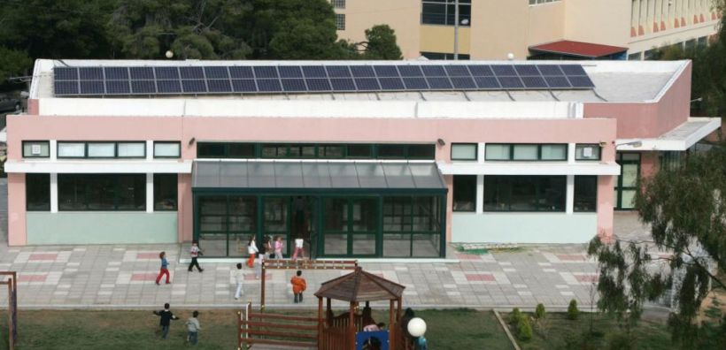 Η ΑΗΚ εξετάζει την εγκατάσταση φωτοβολταϊκών με net-metering σε σχολεία της Κύπρου