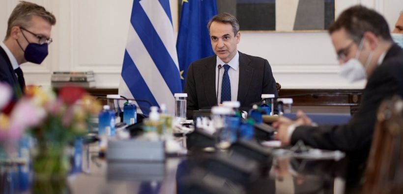 Έκτακτη σύσκεψη στο Μαξίμου: Σενάρια περιορισμού της ενεργειακής κατανάλωσης στη σκιά της Ρωσικής κλιμάκωσης