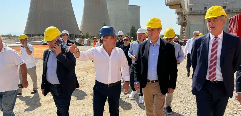 Στη ΣΗΘΥΑ της Καρδιάς ο Κωστής Χατζηδάκης – Ξενάγηση στο νέο ενεργειακό hub της ΔΕΗ