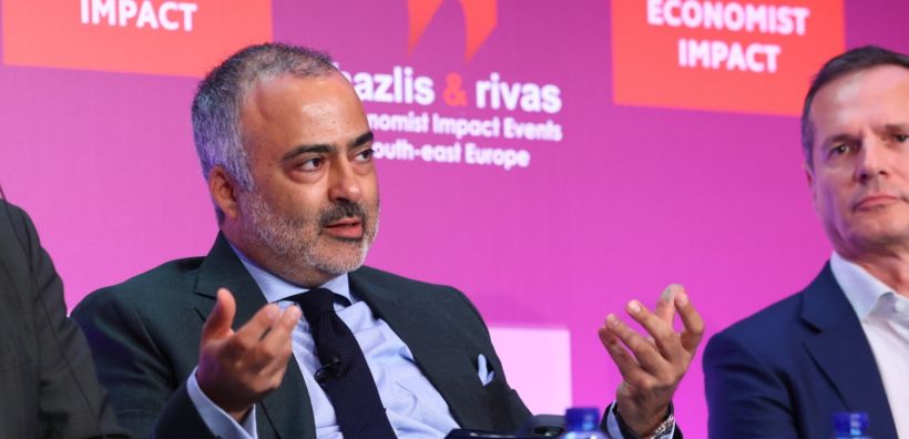 Μεταξάς στο Economist: Ιδιαίτερο πλήγμα από τις περικοπές στους μεμονωμένους παραγωγούς ΑΠΕ - Καθυστερεί η θέσπιση για το κανονιστικό πλαίσιο