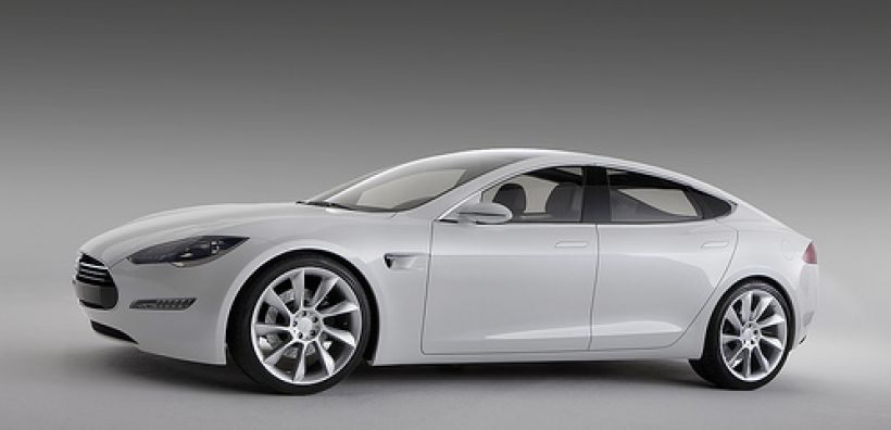 Εργοστάσιο στην Κίνα σχεδιάζει η Tesla