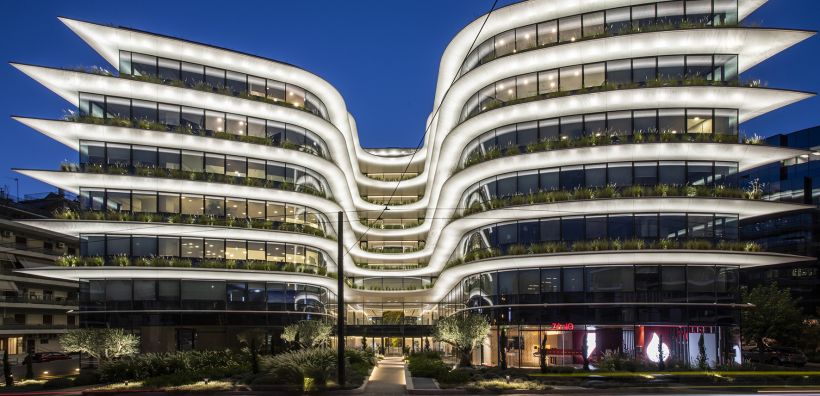Πολλαπλές βραβεύσεις για τη Noval Property
