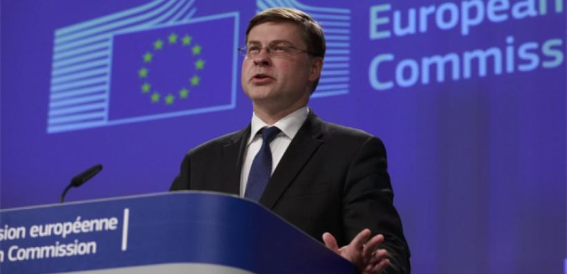 Ντομπρόβσκις: Απόσυρση των δωρεάν δικαιωμάτων για τις ρυπογόνες βιομηχανίες όταν λειτουργήσει ο νέος διασυνοριακός φόρος άνθρακα