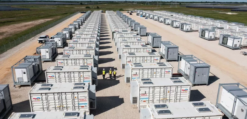 TotalEnergies: Πουλάει το 50% του χαρτοφυλακίου μπαταριών της στη Γερμανία