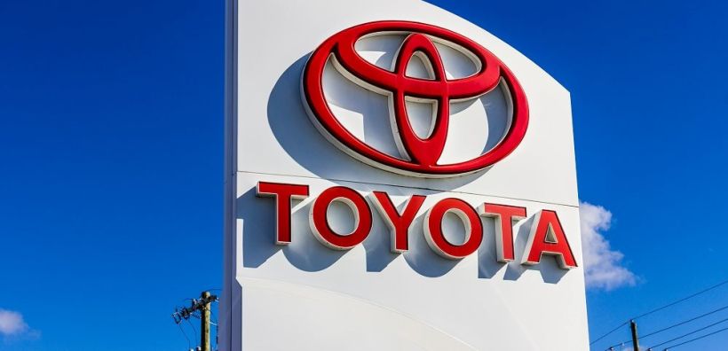 Toyota: Επένδυση έως 5,3 δισ. δολ. σε μπαταρίες ηλεκτρικών αυτοκινήτων σε ΗΠΑ και Ιαπωνία