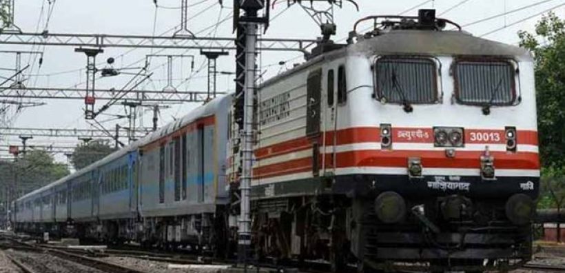 Τέθηκε σε λειτουργία το πρώτο τρένο με φωτοβολταϊκά στην Ινδία