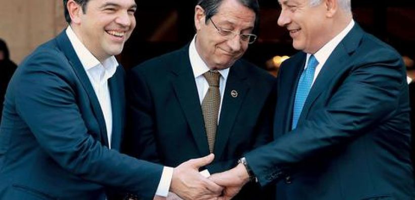 Γ. Καστριώτης: Οι συμφωνίες και τα ερωτήματα για την τριμερή συμμαχία στη Μεσόγειο