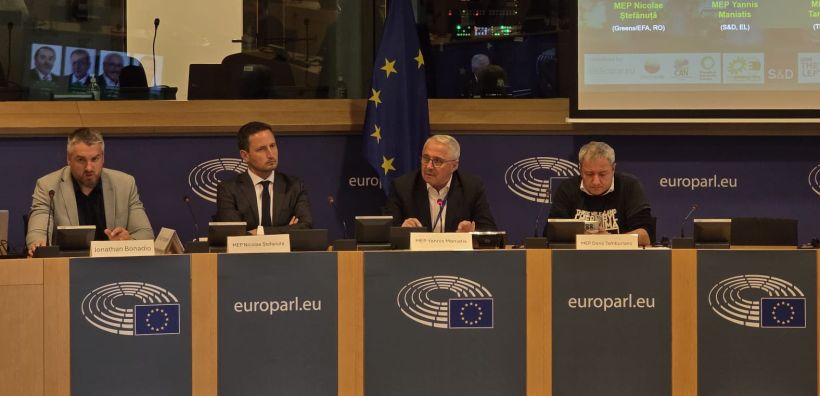 Μανιάτης: Φορολόγηση των υπερκερδών και στήριξη των ενεργειακών κοινοτήτων η απάντηση στην ενεργειακή κρίση που πλήττει την Ευρώπη