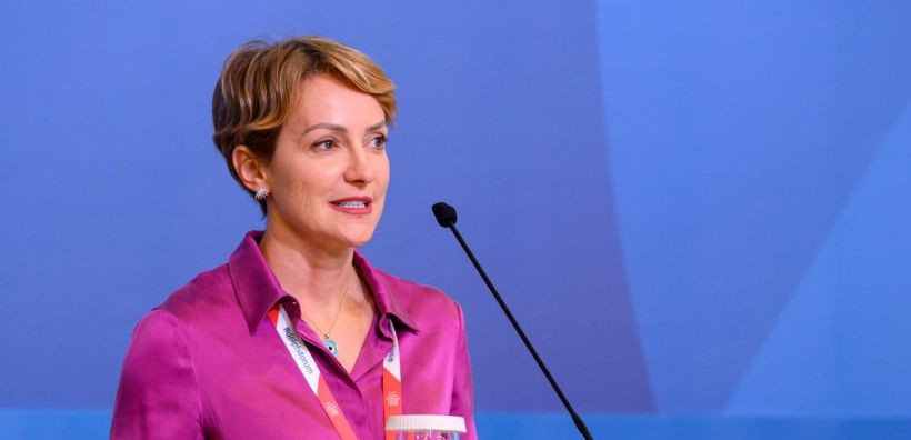Σδούκου: Η ελληνική γη έχει κρυμμένα όλα όσα θέλουμε - Μπορούμε να εκδίδουμε άδειες εξόρυξης σε 2 χρόνια 