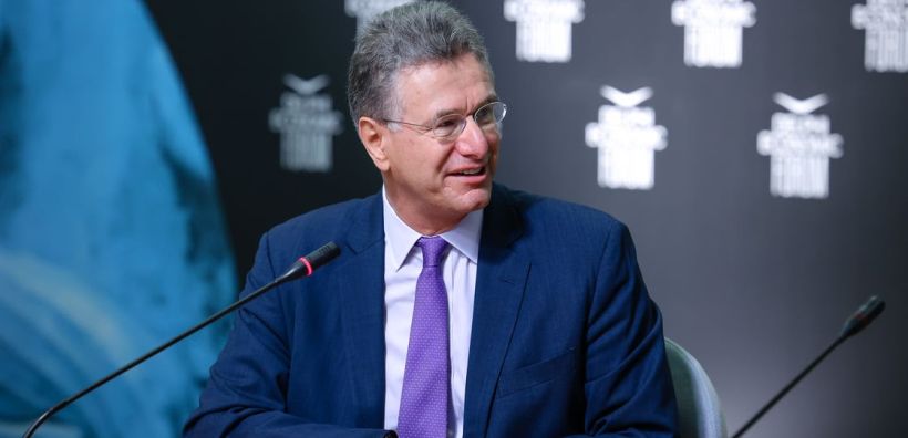 Φόρουμ Δελφών: «Κλειδί» η συνεργασία Ευρωπαϊκής Επιτροπής και βιομηχανίας για την ενεργειακή μετάβαση – Μετά το 2026 η επιβολή φόρου στον άνθρακα