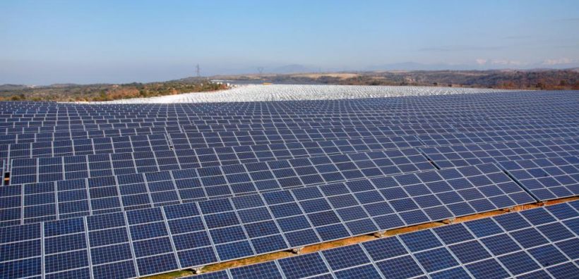 Γαλλία: Φωτοβολταϊκά 4,35 GW, την προσεχή τριετία, μέσω δημοπρασιών