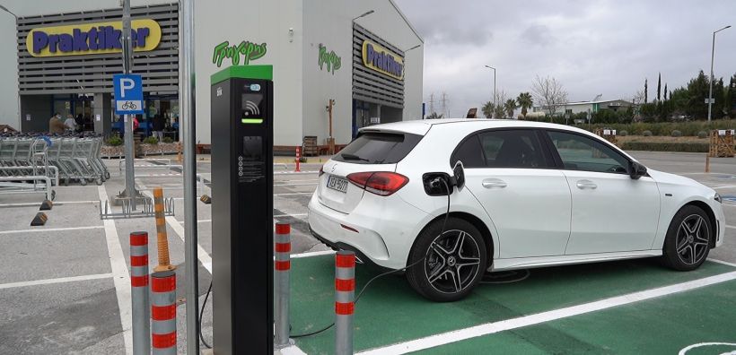 Στρατηγική συνεργασία Blink Charging Hellas - Praktiker Hellas - Globalsat για σταθμούς φόρτισης