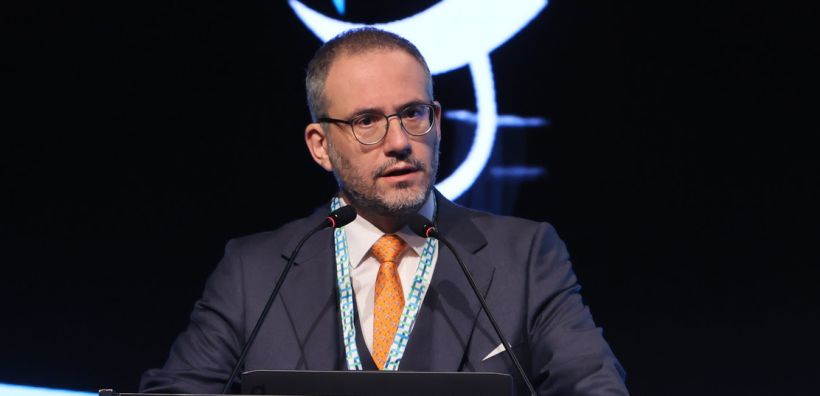 Μάνος: Ο ΔΕΔΔΗΕ πρωτοστατεί στην εφαρμογή της ηλεκτροδότησης από ξηράς στα ελληνικά λιμάνια