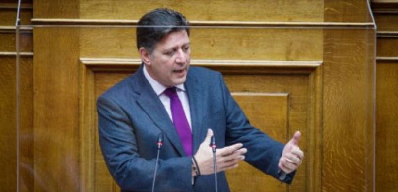 Βαρβιτσιώτης: Δεν υπάρχουν σχέδια κατασκευής τερματικών σταθμών LNG στα Ναυπηγεία Σκαραμαγκά - Απάντηση στον Δήμαρχο Χαϊδαρίου