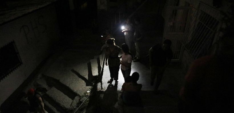 «Διευθυντήρια» ηλεκτρικής ενέργειας δημιουργεί ο Μαδούρο μετά τα μπλακ άουτ