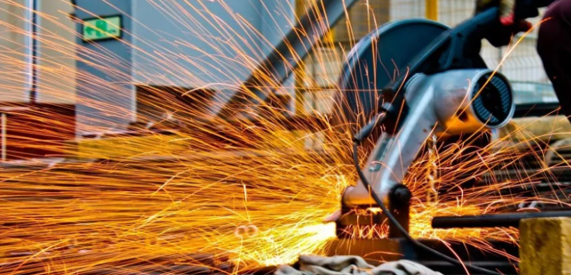 ΕΛΣΤΑΤ: Αυξήθηκε 52,5% ο γενικός δείκτης κύκλου εργασιών στη βιομηχανία