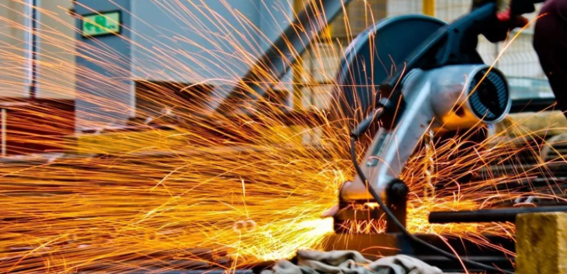 Στα γρανάζια της γραφειοκρατίας έχει κολλήσει η εκκαθάριση του ΕΤΜΕΑΡ – Οφείλονται 120 εκατ. ευρώ στις βιομηχανίες για τα έτη 2019 – 2021